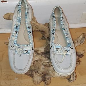 ⭐4/$16.Sperry topsider boat shoes 7.5